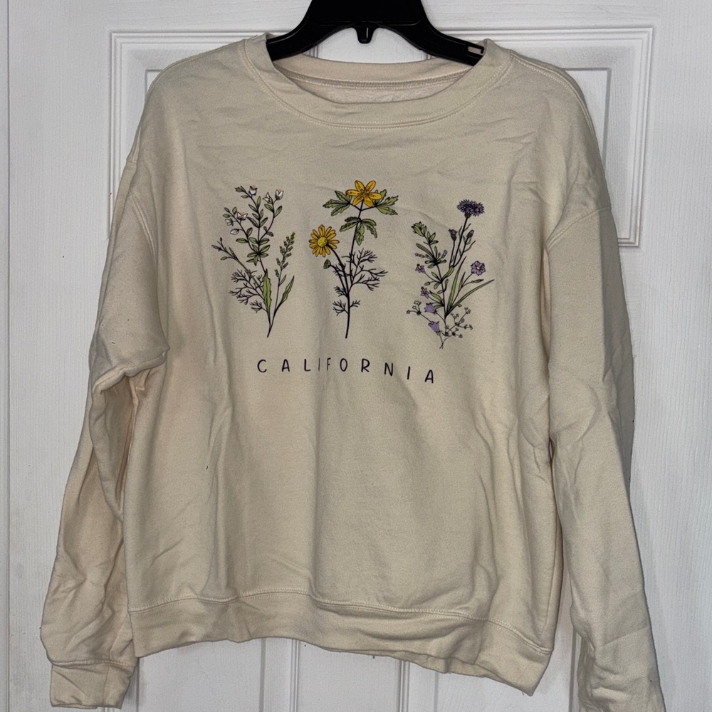 Cold Crush pastel yellow  Floral Graphic crew neck